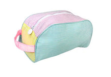 Load image into Gallery viewer, "The Traveler" by Mint