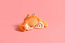 Load image into Gallery viewer, Pinchsnap Crab