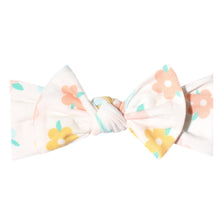 Load image into Gallery viewer, Knit Headband Bow - Daisy
