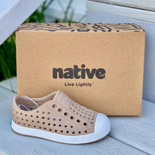 Load image into Gallery viewer, Native Jefferson Shoes - Flax
