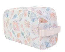 Load image into Gallery viewer, The Dopp Kit