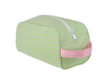 Load image into Gallery viewer, "The Traveler" by Mint