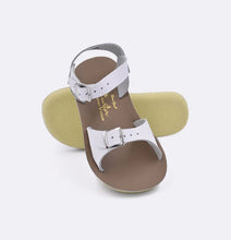 Load image into Gallery viewer, Salt Water Surfer Sandals - White