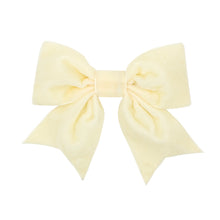 Load image into Gallery viewer, Small King Velvet Bowtie w/ Tails
