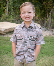 Load image into Gallery viewer, Classic Camo -  Pearl Snap Shirt
