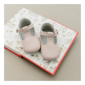 Elodie Scalloped T-Strap Soft Leather Crib Shoe - Pink