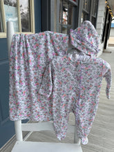 Load image into Gallery viewer, Blush Floral - Hat w/Ruffle
