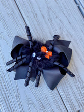 Load image into Gallery viewer, Wee Ones Marabou and Grosgrain Spider Bow
