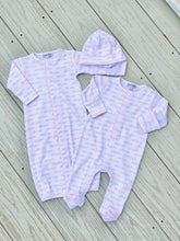 Load image into Gallery viewer, "Little Sister" Pink &amp; White Printed Newborn Hat
