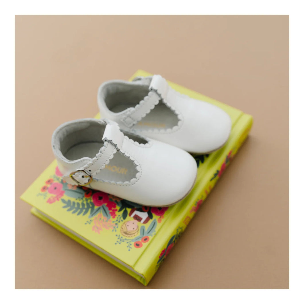 Elodie Scalloped T-Strap Soft Leather Crib Shoe - White