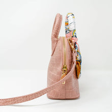 Load image into Gallery viewer, Crocodile Moon Handbag: Pink
