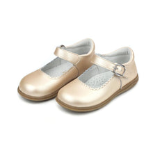 Load image into Gallery viewer, Classic Scalloped Leather Mary Jane - Champagne
