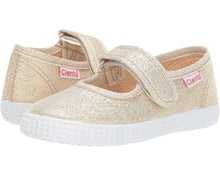 Load image into Gallery viewer, Cienta Girl&#39;s Mary Jane Canvas Shoes - Light Gold Metallic

