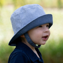 Load image into Gallery viewer, Boy&#39;s Reversible Seersucker Sun Hat in Navy Seersucker/Chambray Blue
